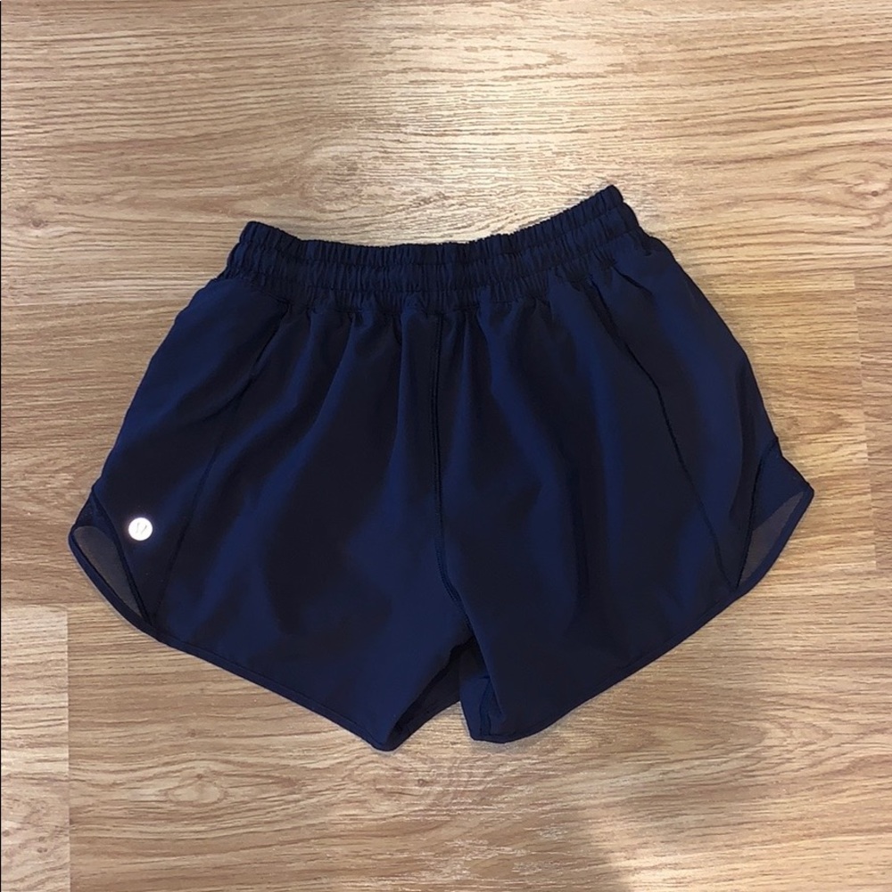 Lululemon black hotty hot shorts
